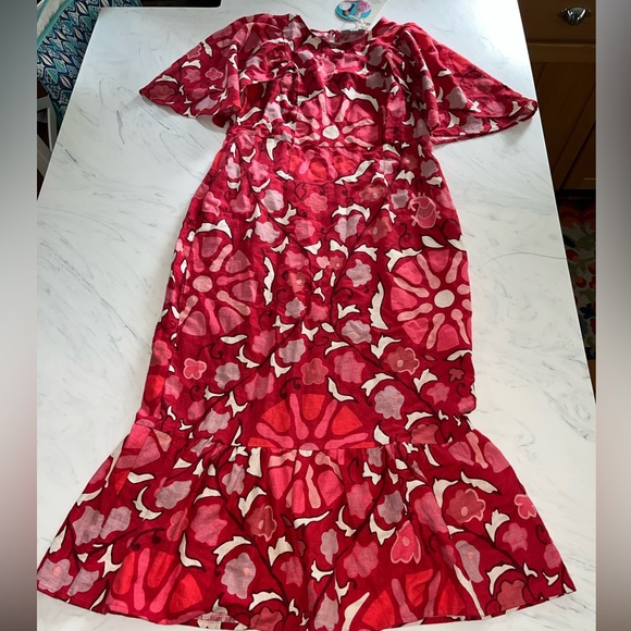 Rhode X target dress Red Zinnia Floral Print Bell Sleeve Keyhole Back Midi 14 - Picture 1 of 6